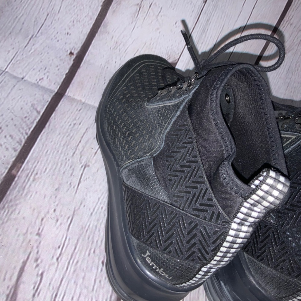 Jambu Booties - Picture 6 of 9